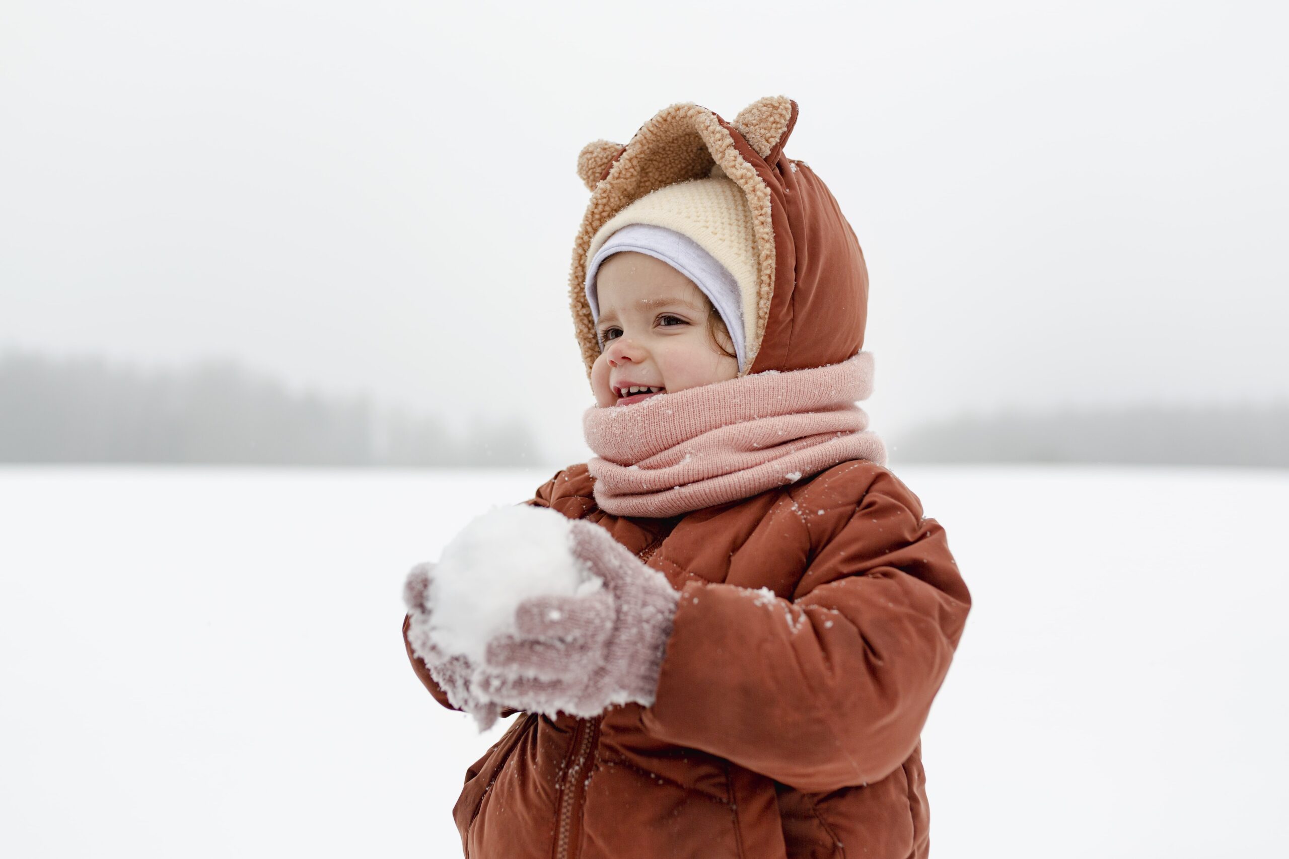 enfant hiver neige