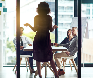 Devenir un leader inspirant : outils et postures pour accompagner son équipe